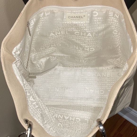 CHANEL • Cabas CC Logo Canvas Shoulder Bag - Picture 13 of 16